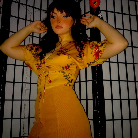 floral spring shirt - Picture 2 of 4